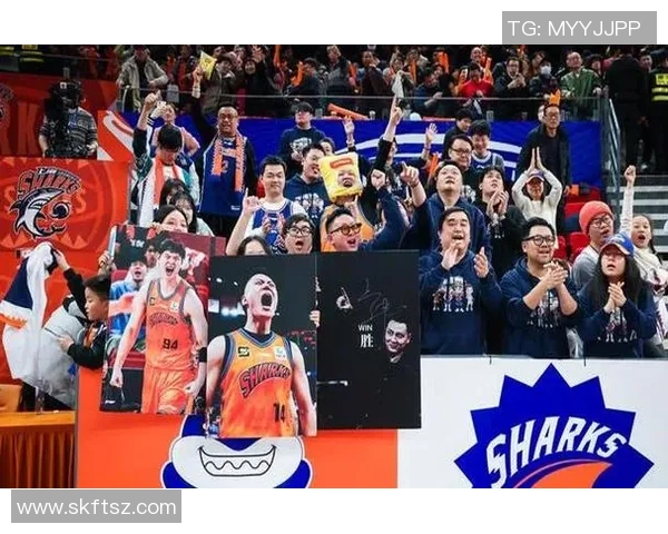 天津男篮与上海男篮激战正酣谁能在这场对决中笑到最后